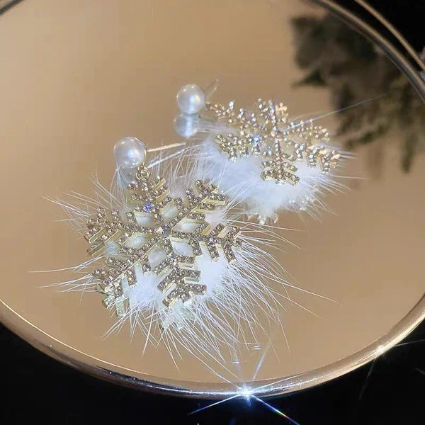 Snowflake Earrings Women's Full Diamond Pearl Plush Earrings